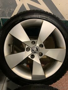 Alu kola Škoda R17 5X112 ZIMNÍ PNEU 225/45 PIRELLI - 6