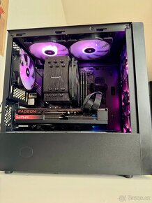 Ryzen 7 5700X RX7800XT - 6