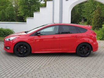 Ford Focus 1.5 EB ST Red&Black, 86.000 km, nový v ČR - 6