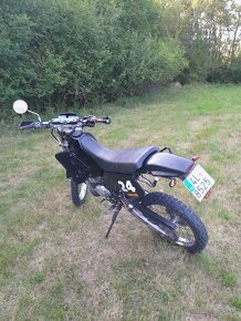 Yamaha dt 125 - 6