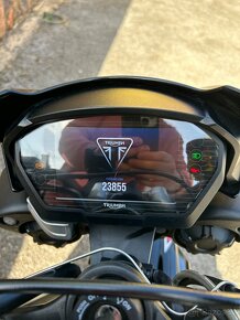 Triumph Street Triple 765R - 6