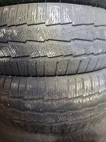 235/65 R16C Michelin - 6