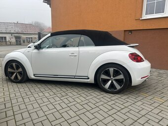 VW Beetle 2.0 TDi Sport DSG - 6