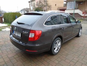 Superb 2.0 TDi 103 kW Combi - 6