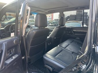 Mitsubishi Pajero 3,2 DID, automat, 4x4, kůže,park.kamera - 6