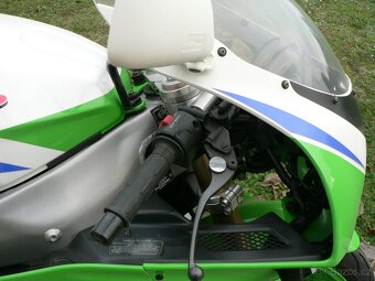 Kawasaki ZXR 750 L - 6