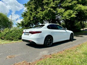 P: AR Giulia Super 2,0T 280HP RWD 2019 - 6