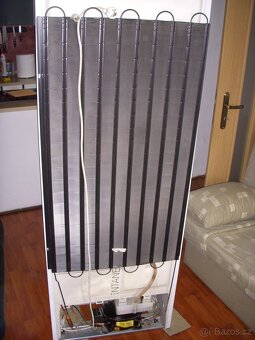 Prodám ledničku Indesit - 6