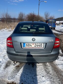 Prodám veškeré díly  Škoda Octavia 2 1.9.77 KW Najeto 27 X X - 6