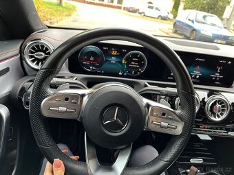 Mercedes Benz CLA 200D - 6