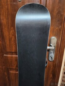 Prodám úplně nový snowboard TRANS 146cm dlouhý. - 6