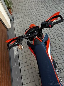 Ktm 690 smc r 2024 - 6