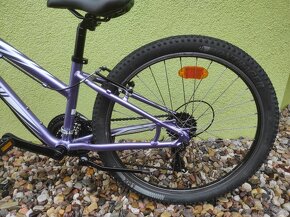 Značkové dětské kolo SPECIALIZED 24" (fialová) - 6