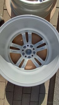 Prodám aludisky Renault clio 5x114.3 ET55 7.5JX17H2 - 6