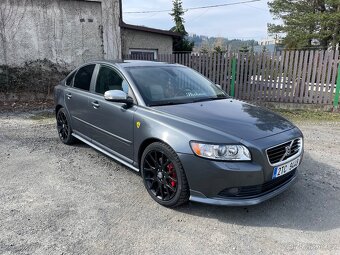 Volvo S40 D5 R-Design - 6