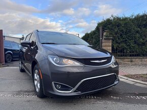 Chrysler Pacifica 3,6 RU DVD NEW 2017 - 6