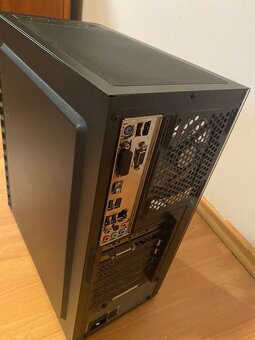 Herní PC RX 580 i7 16gb ram - 6