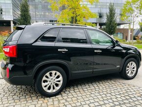 Kia Sorento 2.2CRDi 4x4 AUTOMAT KAM LED VÝHŘEV TAŽNÉ - 6