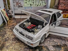 Ford Sierra Cosworth 1:18 Autoart - 6