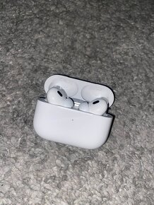 Apple AirPods Pro 2 - 6