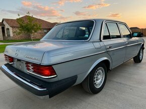 1984 Mercedes Benz 300D 3.0 Turbo Diesel - 6