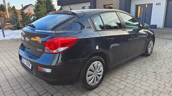 Chevrolet CRUZE 1.6i hatchback - 6