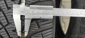 Zimní pneumatiky Goodyear ultra grip 9 . 205/55/16 - 6