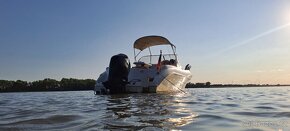 Kajutová loď Quicksilver Cruiser + Mercury 115hp, TOP stav. - 6