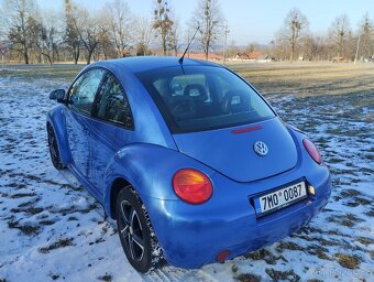 VW NEW BEETLE 2.0I - 6