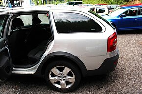 Škoda Octavia Scout - 6