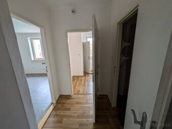 Pronájem bytu 1+1, 42 m² Masařská, Opava - 6