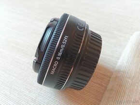 Canon EF-S 24mm f/2.8 STM - 6