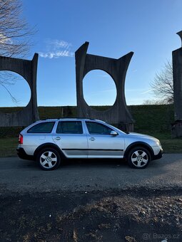 Škoda Octavia Scout - 6