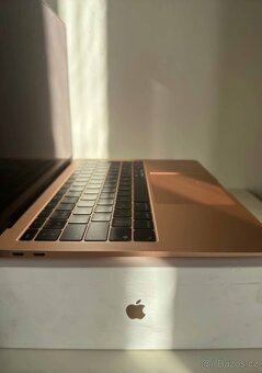 MacBook Air 2019 13’3/256GB/GOLD - 6