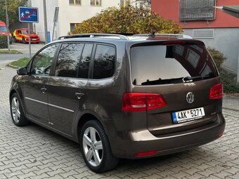 Volkswagen Touran 1.6 TDi Highline DSG Bi-Xenony Panorama - 6