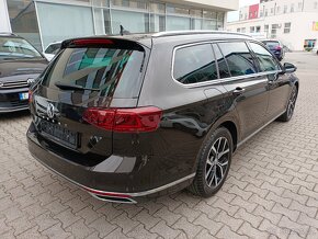 VW Passat B8 2.0TDI 140kW DSG Matrix Webasto kam 360° ACC - 6