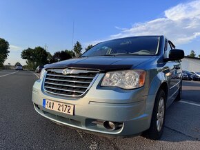 Chrysler Town Country 3,3 RT 2008 - 6