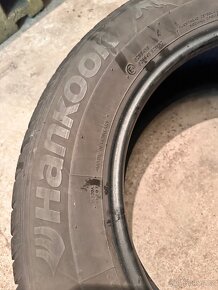 Zimní pneu 215/65 R17 - 6