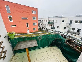 Pronájem bytu 2kk 47m² s vlastním parkovacím místem - 6