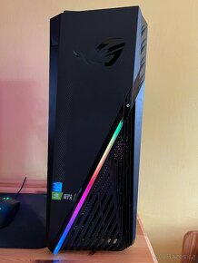 ASUS ROG Strix GT15 29L + 24" Samsung Odyssey G32A - 6