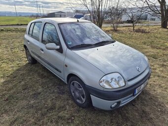 Prodám Renault Clio 1.4I 55KW - AUTOMATICKÁ PŘEVODOVKA - 6