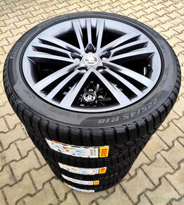 Alu kola originál Škoda Octavia III Scout 5x112 R18 Trinity - 6