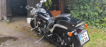 Suzuki Intruder M800 - 6