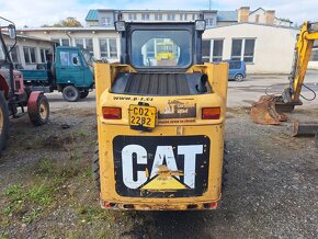 CATERPILLAR 226 B2 4X4 - 6