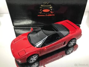 KYOSHO 7001-9800 HONDA NSX 1990 -RED 1:18 - 6