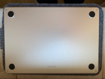 MacBook Air M2 13,6" 24 GB 512 GB - 6