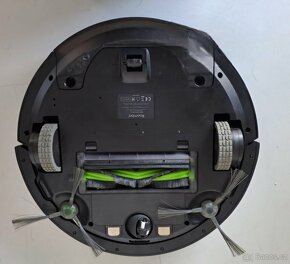 Robotický vysavač s mopem iRobot Roomba Combo - 6