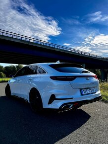 KIA ProCeed GT - 6