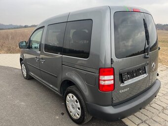 Volkswagen Caddy LIFE 1.6 TDI, 7 míst, 2x šoupačky - 6