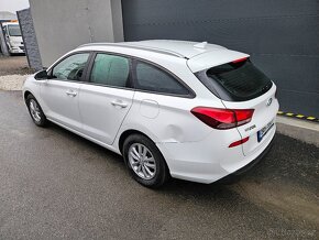 Hyundai i30 kombi 1.6crdi 85kw r.v 8/2020 kamera 1Maj.       - 6